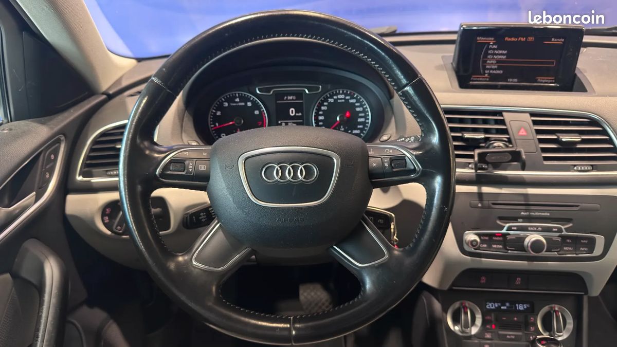 Audi Q3 2.0 TFSi 211ch Ambiente - Moteur à chaîne - Radar de recul - Climatisation bi-zones (image 9)