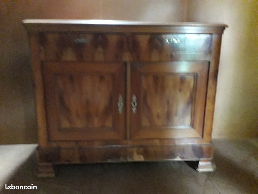 Commode (image 1)