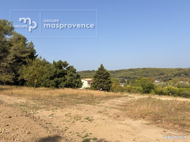 Terrain 1860 m² · à Mougins · 620 000 €