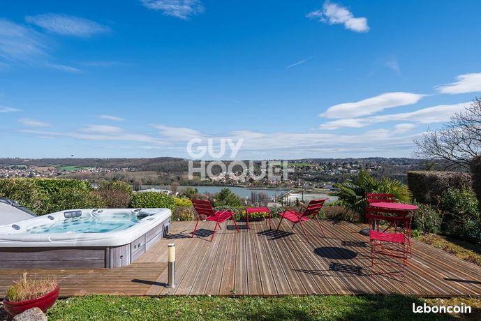 Villa 9 pièces 237 m²