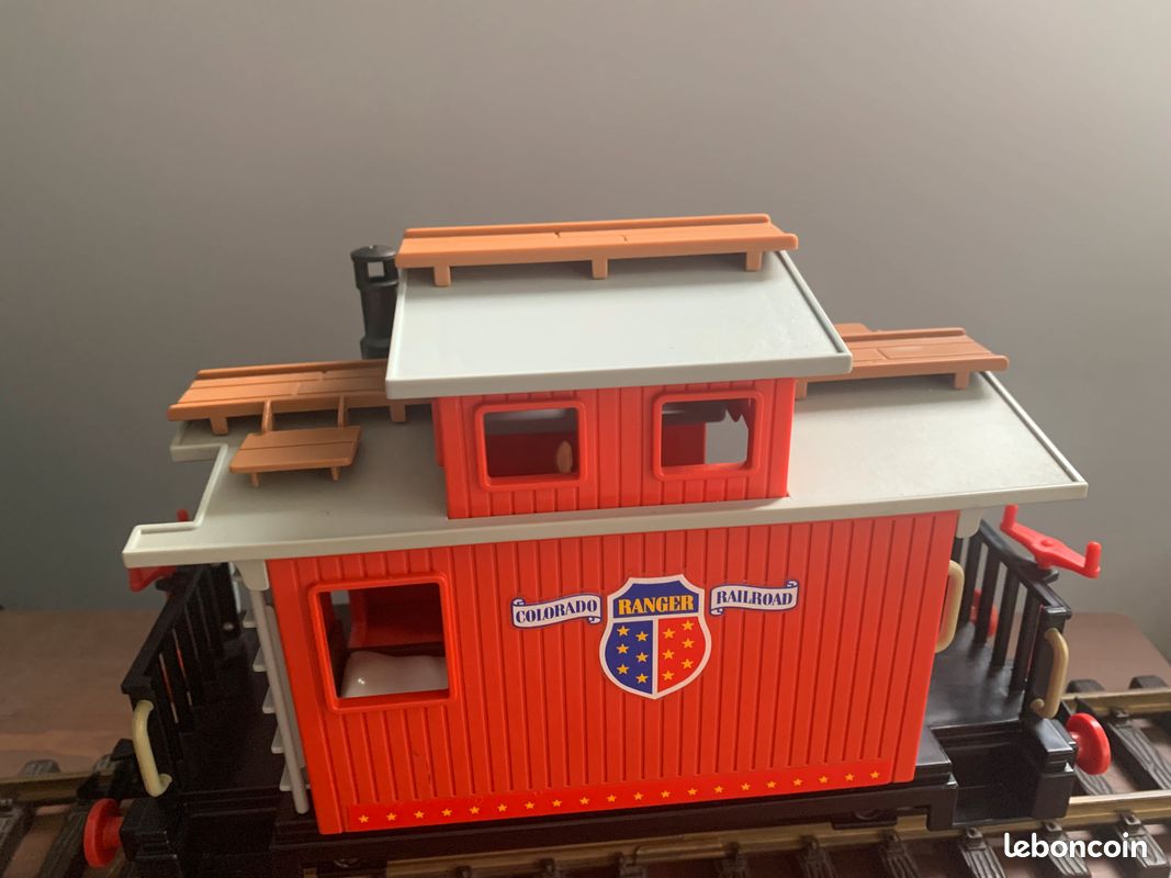 TRAIN ÉLECTRIQUE PLAYMOBIL 4017 avec 2 wagons Bon état Collector EUR