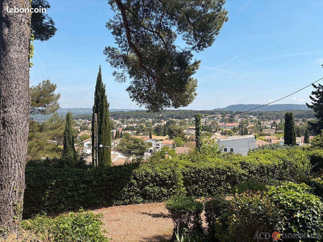 Terrain 637 m² · à Velaux · 637 m² · 279 000 €