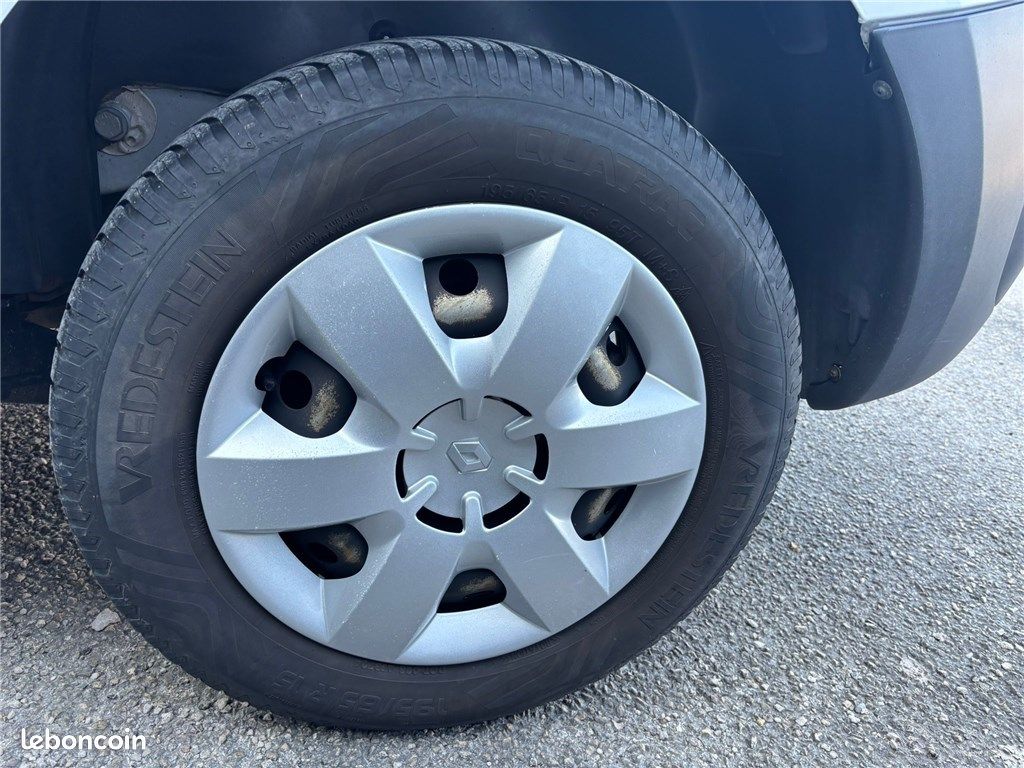 Renault Kangoo BLUE DCI 95 Business (image 8)