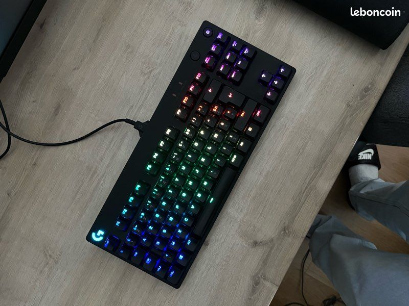 Clavier gaming Logitech G PRO (image 1)
