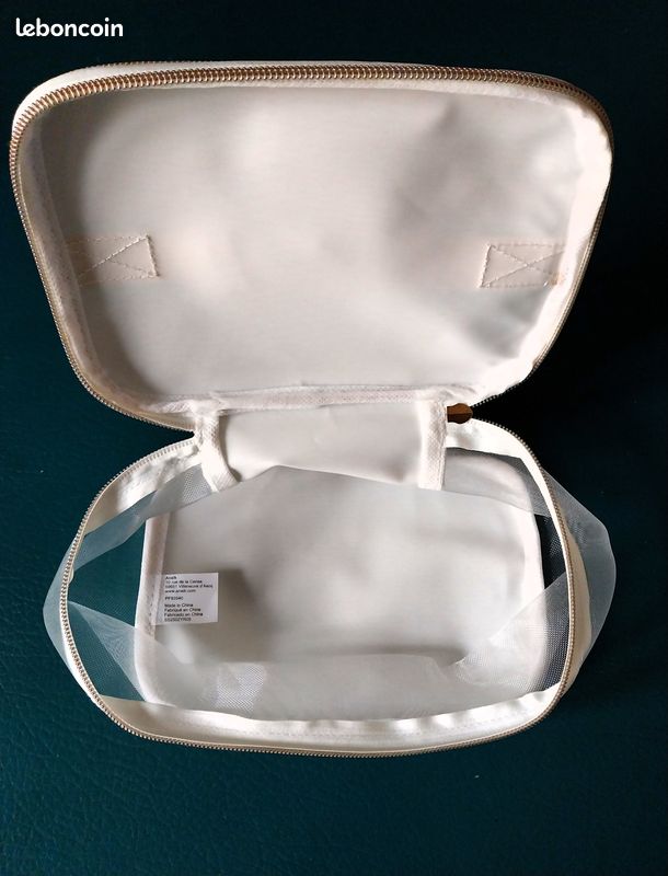 Trousse de toilette (image 1)