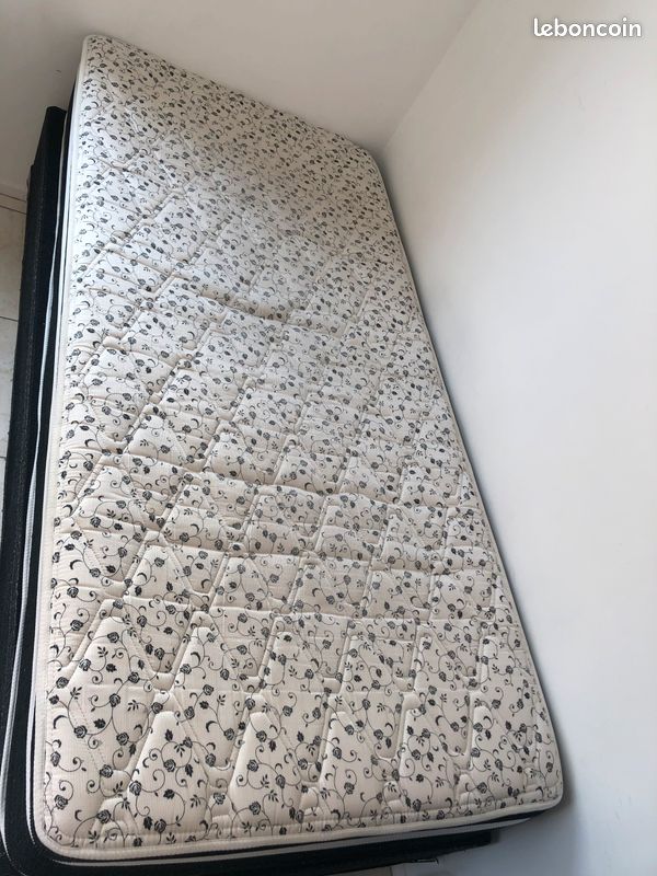 Vente Lit + Matelas + pies (image 2)