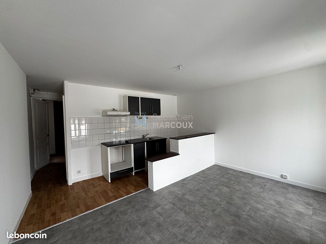Appartement 2 pièces 44 m² · à Montbrison · 44 m² · 470 €/mois