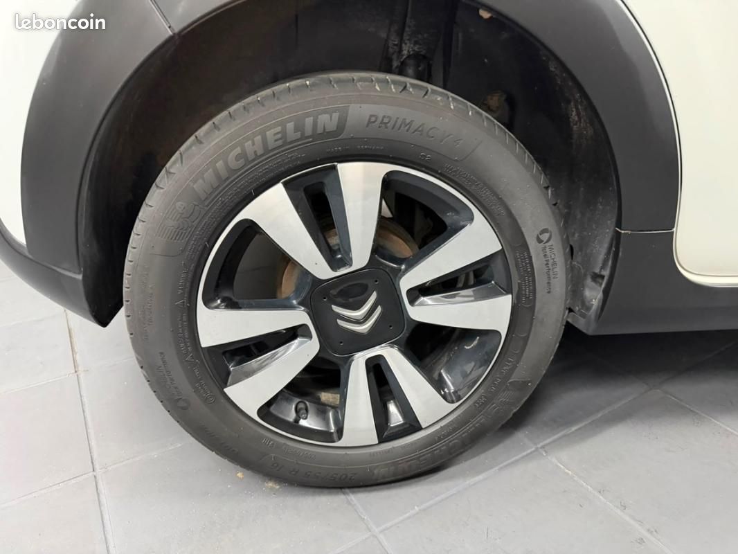 Citroën C3 1.2 82Ch Shine Pack 55 000 Kms DESTOCKAGE. PROFITEZ 1 SEULE DISPO (image 7)