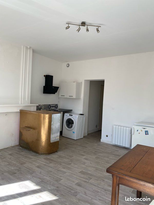 Appartement 1 pièce 40 m² · à Villefranche-de-Rouergue · 40 m² · 330 €/mois