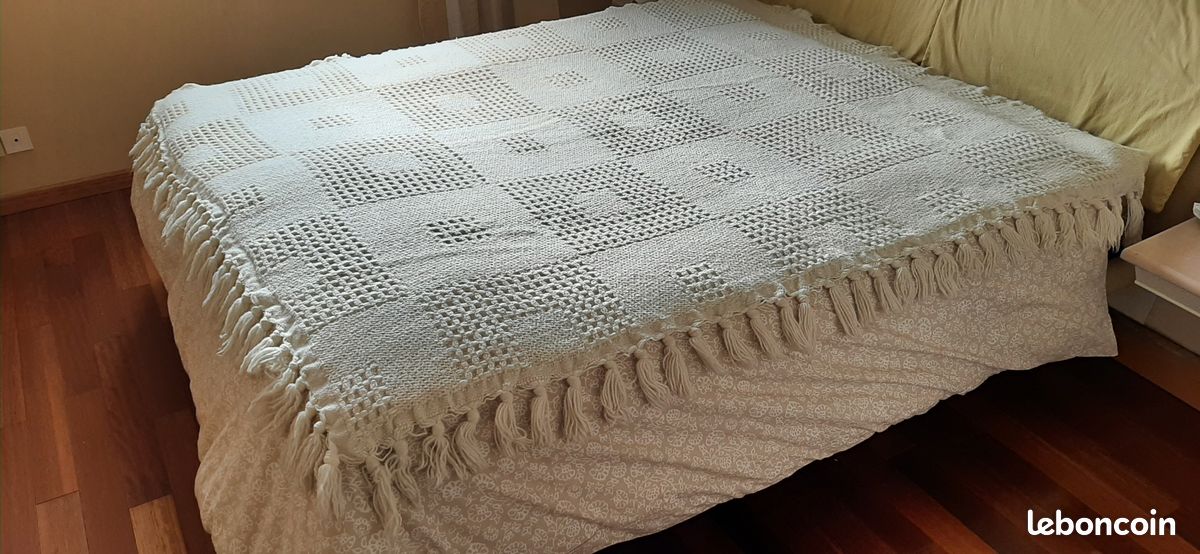 Dessus de lit vintage en laine blanc 1,95 / 1,64 cm (image 2)