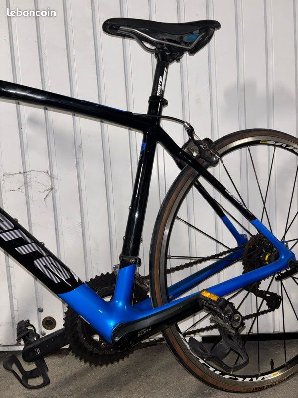 Velo Lapierre shaper 500 en carbone taille S (image 1)