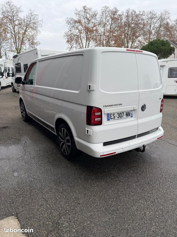 VOLKSWAGEN TRANSPORTEUR T6 - 3 places carte grise - Attelage - Boîte automatique (image 2)
