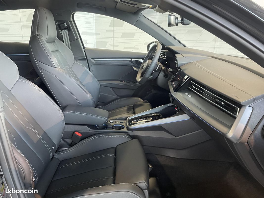 AUDI A3 Berline TFSI Mild Hybrid 150 S tronic 7 S line (image 23)