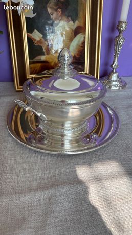 Légumier En Métal Argenté Avec Son Plat De Service – Style Vintage