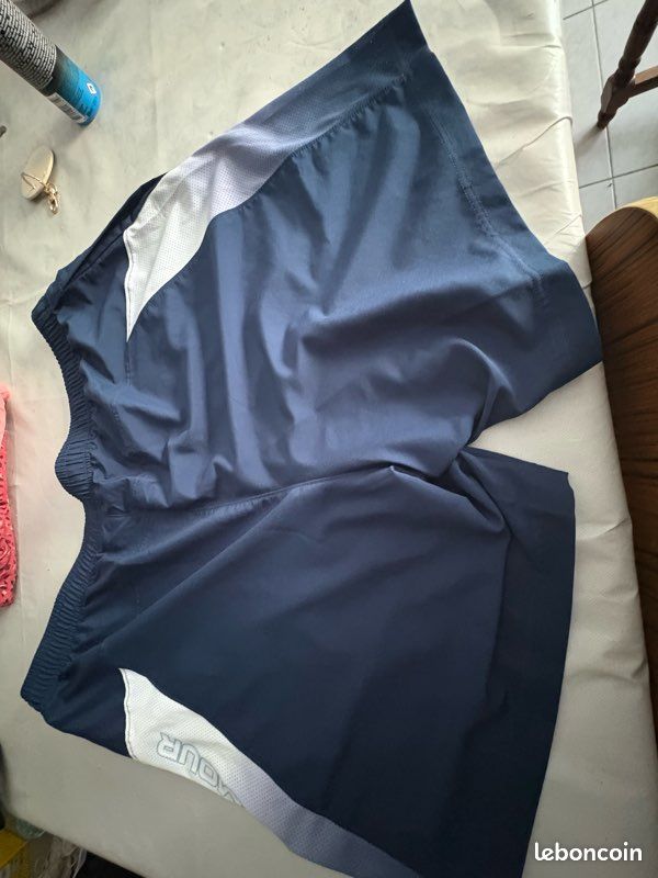 Short (image 4)