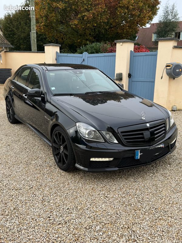 Mercedes e63 amg - w212 - noire - 06/2012 (image 1)
