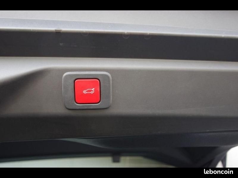 Peugeot 5008 Hybrid 145ch GT e-DCS6 (image 14)