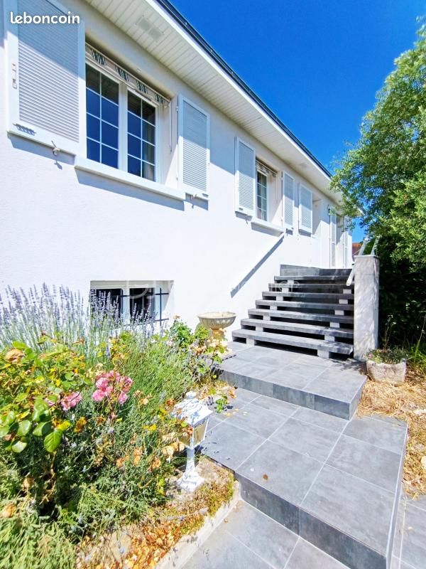 Maison 7 pièces 162 m² · à Chambray-lès-Tours · 162 m² · 349 900 €