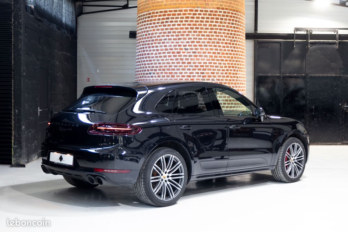 Porsche Macan GTS ( 3.0L 360 ch) PDK (Sport Chrono, AppleCarPlay, Audio BOSE...) (image 2)