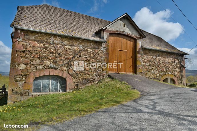 Maison 2 pièces 273 m²