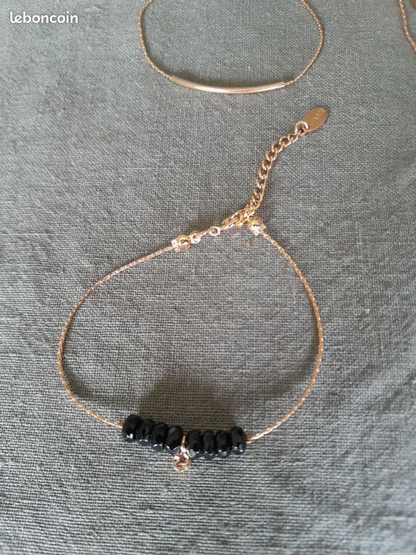 Collier et bracelet noir et or (image 5)