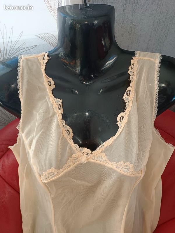 jolie combinaison & fond de robe vintage jolie dentelle T42 ref BNO33
