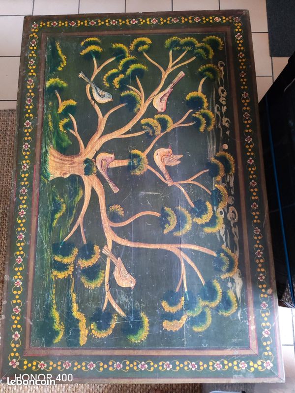 Table salon charme assuré lourde beau bois motif peint oiseau arbre 90x60x42 (image 4)