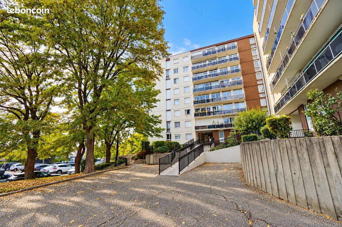 Appartement 3 pièces 69 m² · à Livry-Gargan · 69 m² · 172 000 €