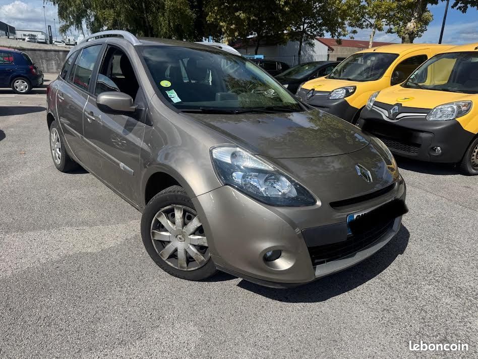 Renault clio 1.5 dci 75ch tomtom live eco2 (image 2)