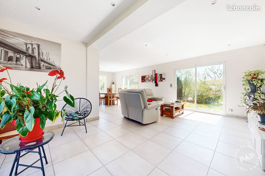 Maison 7 pièces 197 m² · à Fontcouverte · 197 m² · 430 000 €