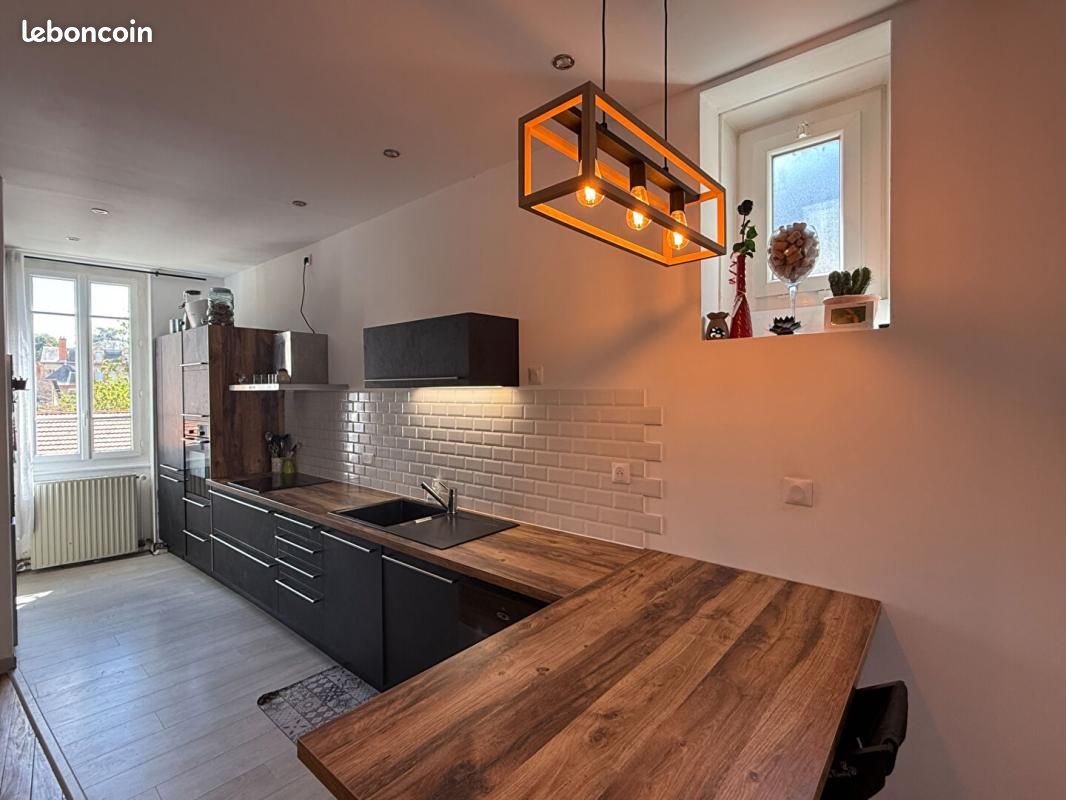 Maison 6 pièces 130 m² · à Moulins · 130 m² · 285 000 €