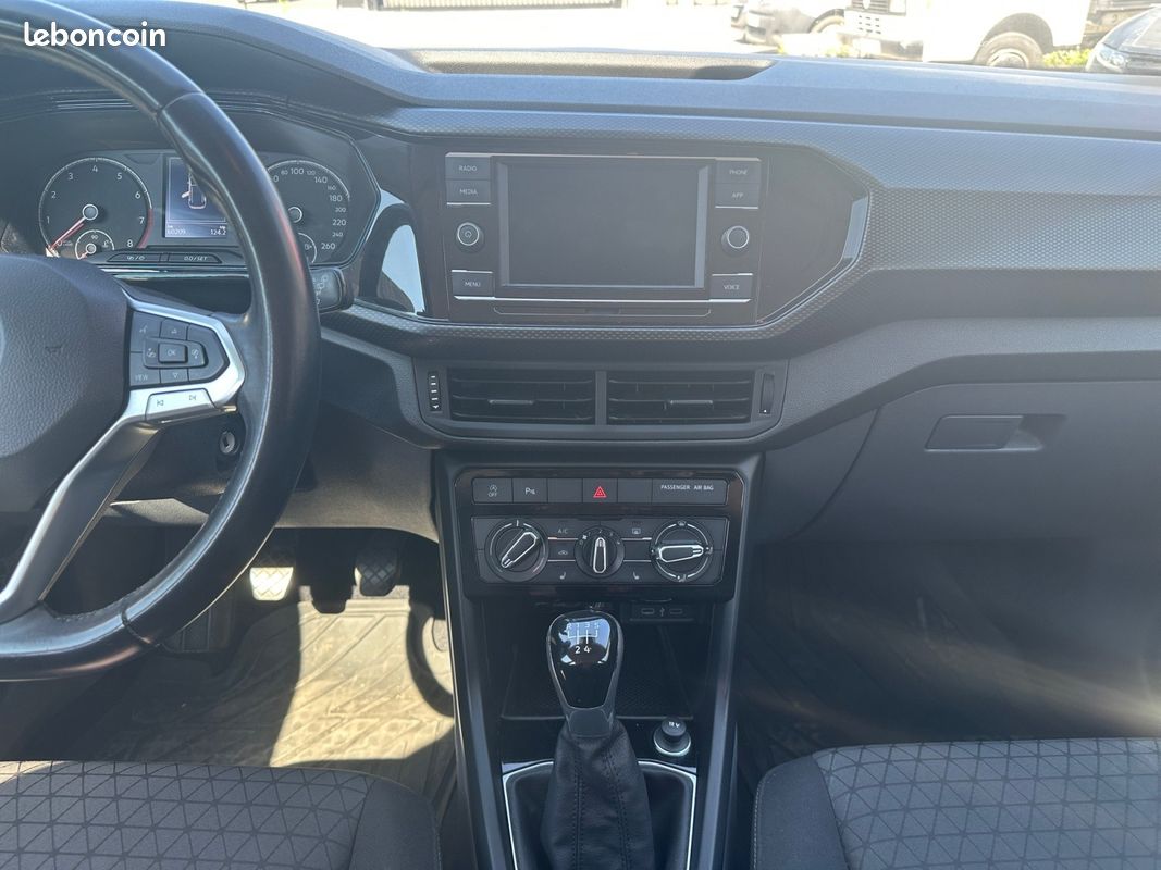 VOLKSWAGEN T-CROSS 1.0 TSI 95 Start/Stop BVM5 Lounge (image 12)