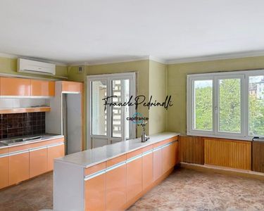 Appartement 250 000 € - 100 m²