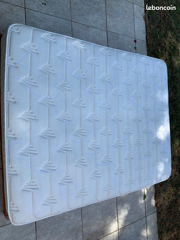 Sommier et matelas en 160 (image 1)