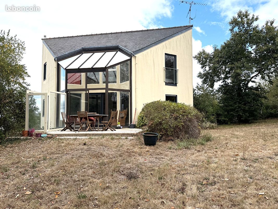 Maison 6 pièces 182 m² · à Plaintel · 182 m² · 416 000 €
