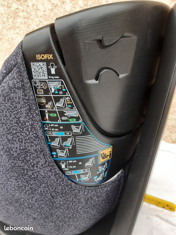 Siège auto AxissFix I-size Isofix Bébé Confort Black (image 8)