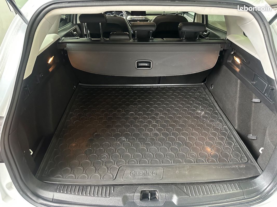 FORD Focus SW 125CH Titanium (image 26)