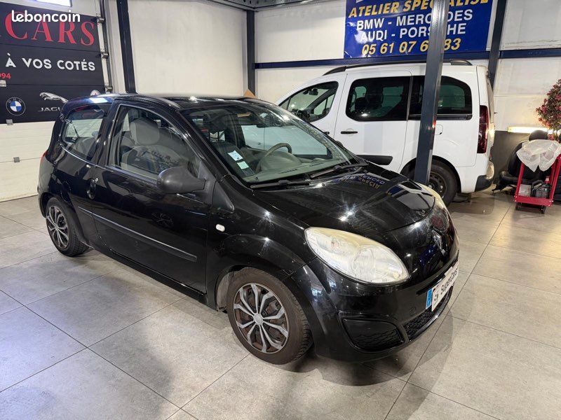 Renault Twingo 2 1.2 60 CH Expression (image 2)