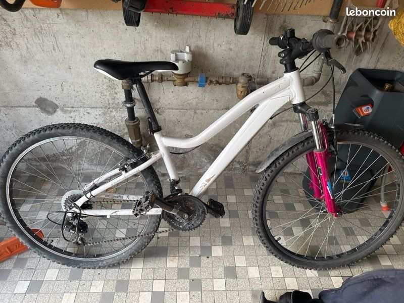 VTT fille Nakamura 26" XS – 21 vitesses – fourche suspendue – roue AR à changer (image 4)