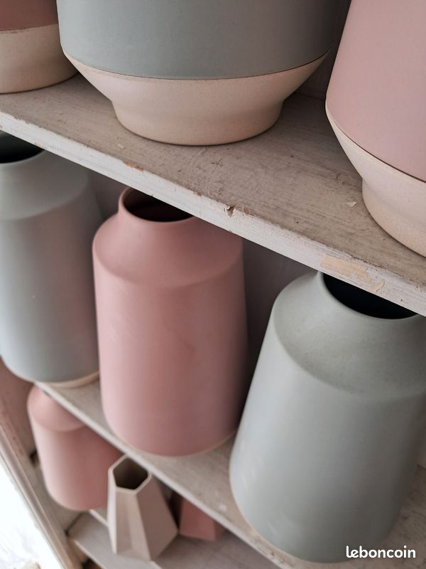 Lot de vases Point Virgule neufs en fibre de bambou vert sauge, rose poudré et blanc cassé (image 2)