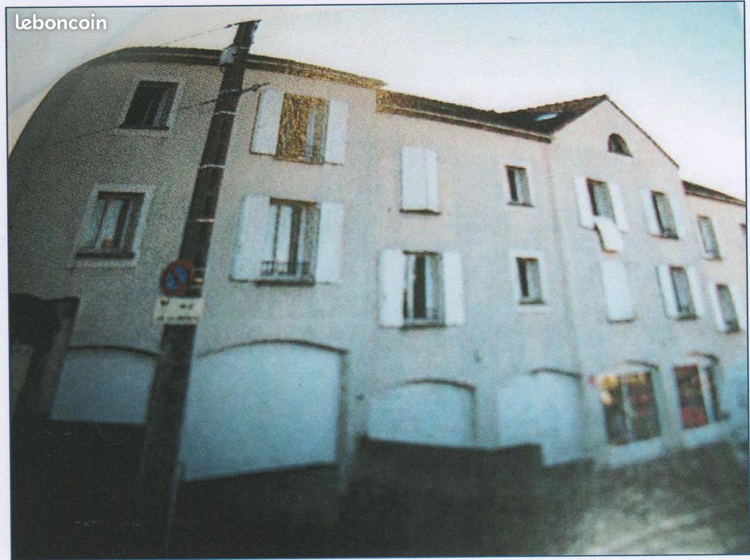 Appartement 2 pièces 36 m² · à Corbeil-Essonnes · 36 m² · 930 €