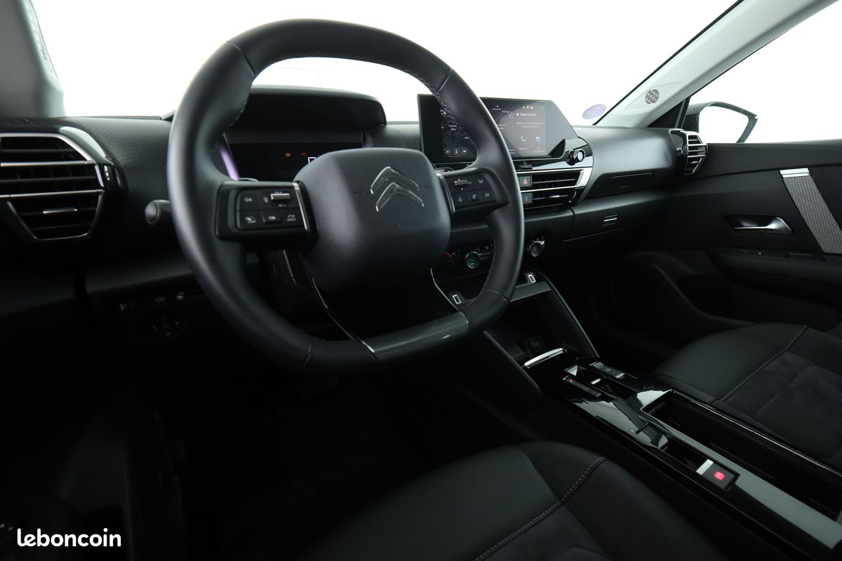 Citroen C4 1.2 PureTech Max EAT8 131 ch (image 6)