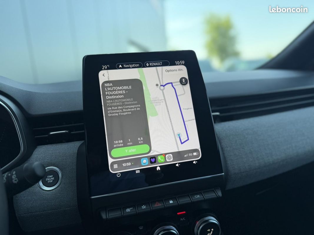 RENAULT CLIO V ECO-G 100 Techno avec Packs : Multimedia, Parking 360 et Safety (image 11)