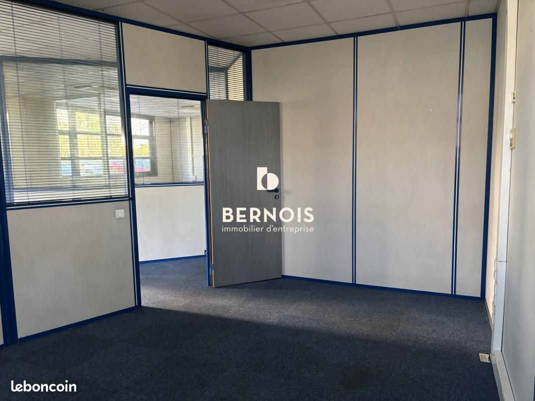 Bureaux 117 m² (image 4)