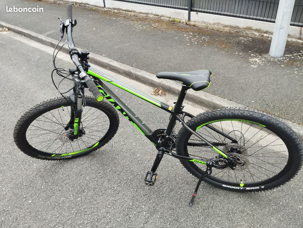 Vtt giant talon neuf Vélos