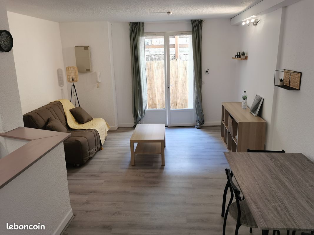 Appartement 1 pièce 33 m² · à Bordeaux · 32,5 m² · 750 €