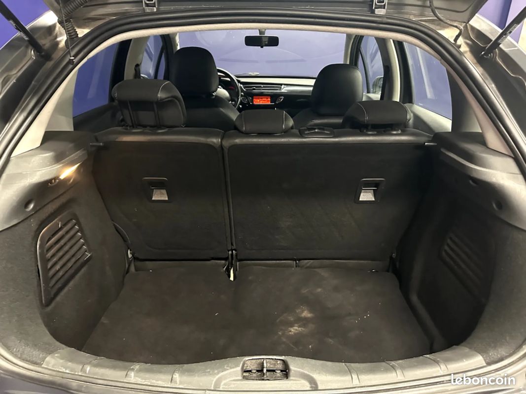 CITROEN C3 1.4 HDi 70 Confort - Climatisation - Bluetooth (image 25)