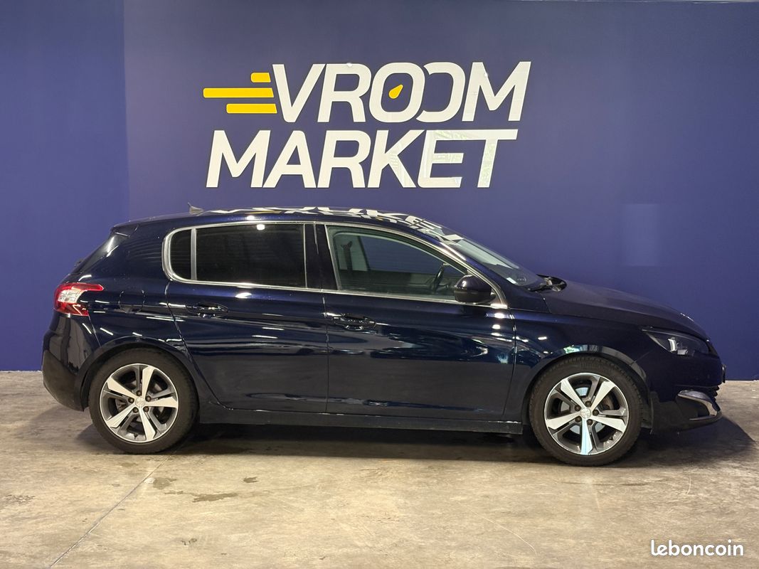 PEUGEOT 308 1.2 130ch ALLURE - Toit panoramique - Suivi complet - Climatisation (image 7)