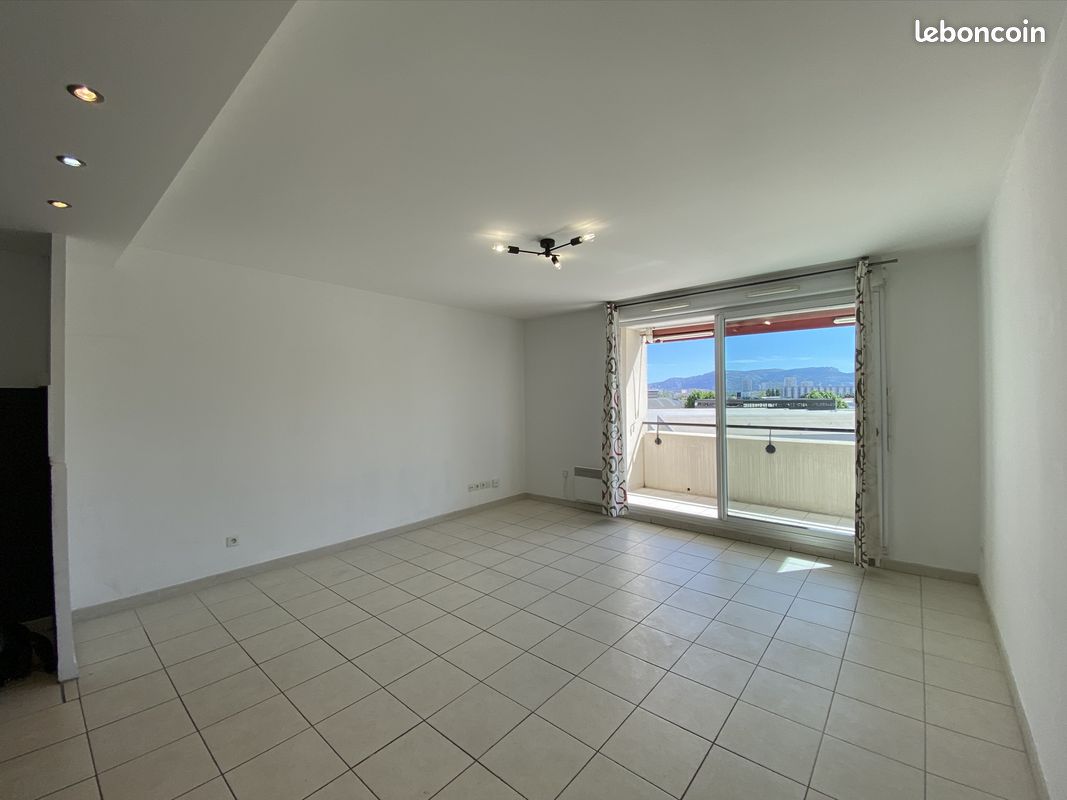 Appartement 3 pièces 57 m² · à Marseille · 57 m² · 975 €/mois