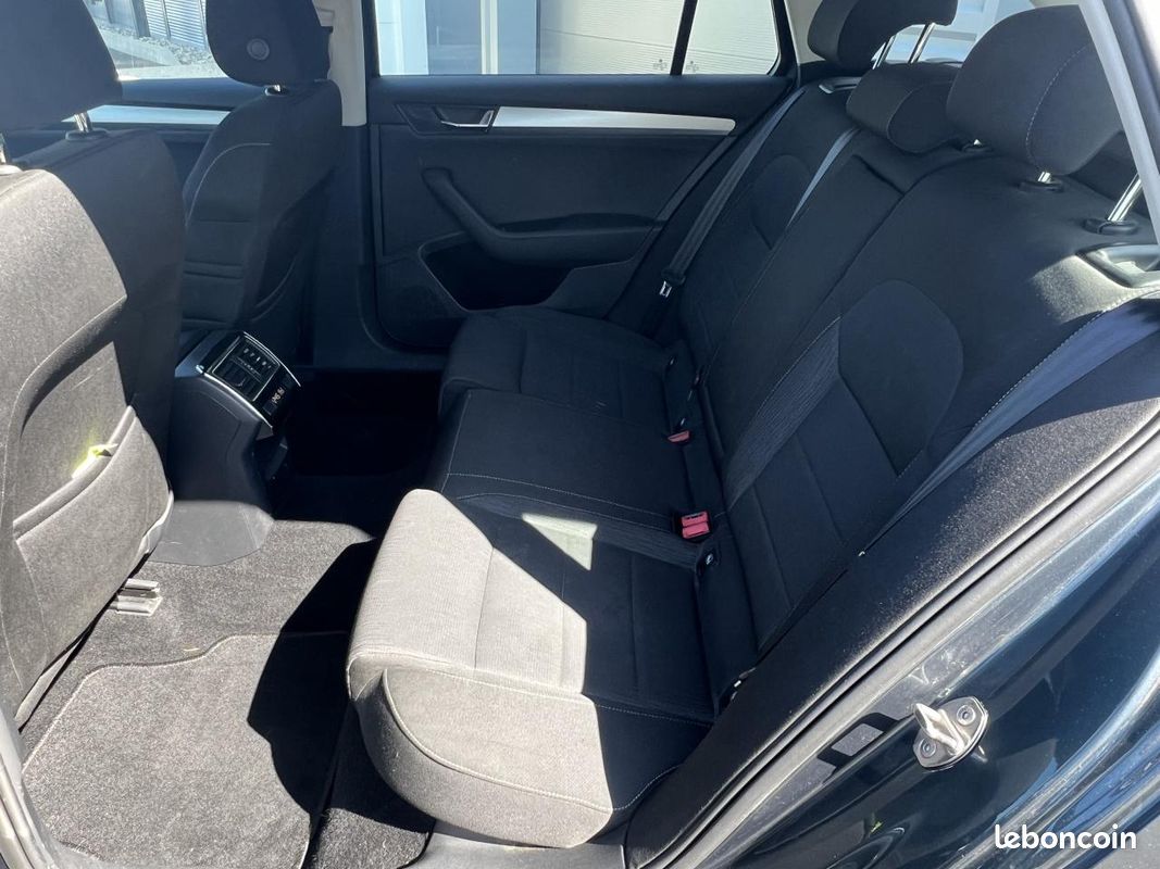 SKODA SUPERB Combi 1.4 TSI ACT - 150 (image 12)